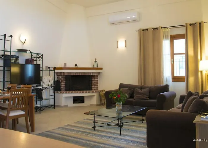 Maisonette House Minos